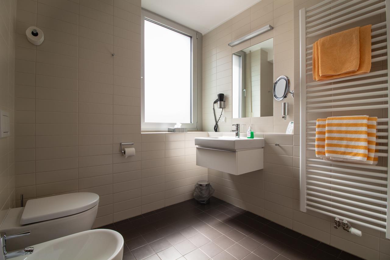 Hotel Goldene Gans Mannheim Bagian luar foto